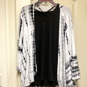 Cute wrap for these cool fall days coming up! Super cute!